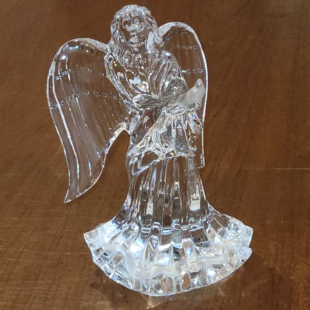 Lenox Irish Spring Prayer for Peace Angel with Dove Figurine Lead Crystal